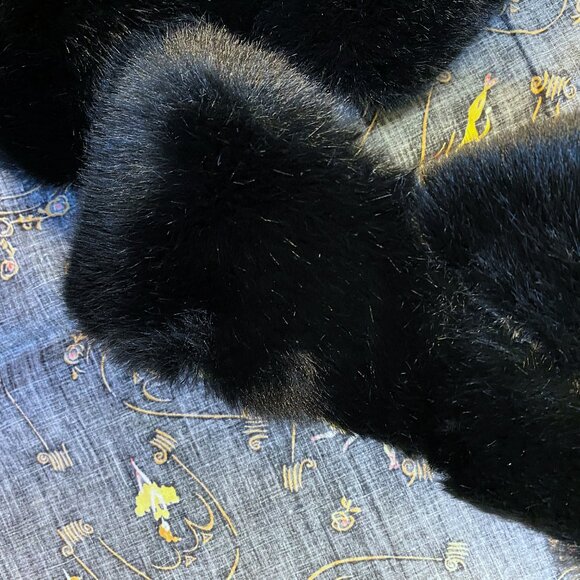 AKIRA AZALEA WANG MINNA BLACK FAUX FUR PLATFORM SANDALS SIZE 10 - Picture 4 of 10